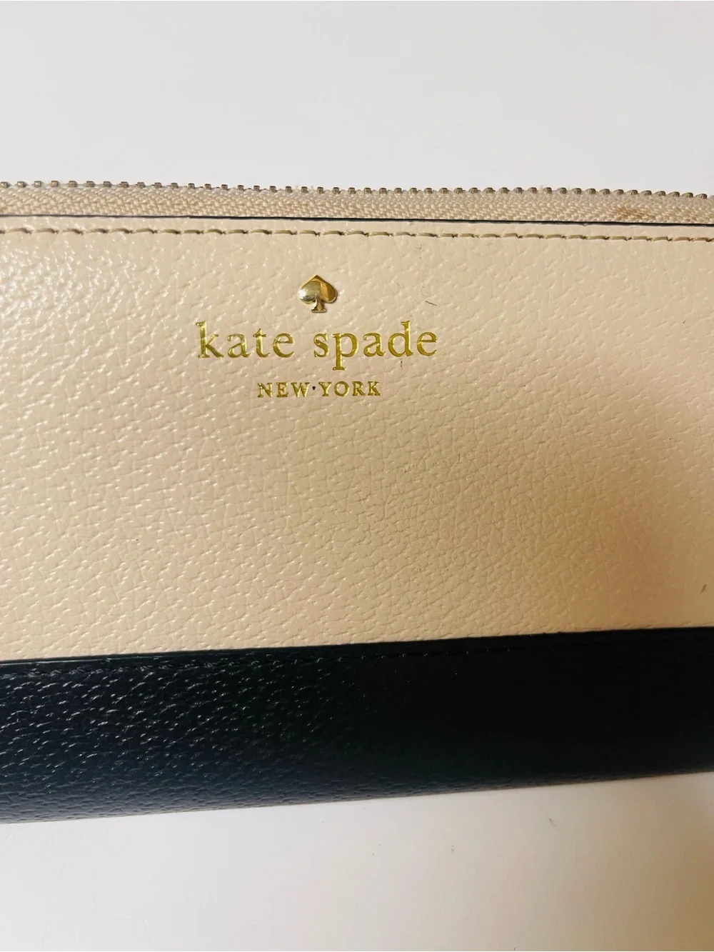 kate spade Two-Tone Cream and Black Zip Wallet